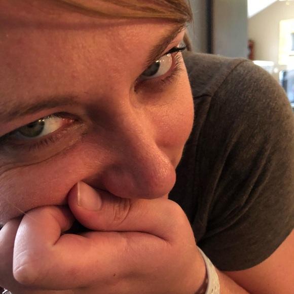 Meet your Posher, Erin - Picture 1 of 1